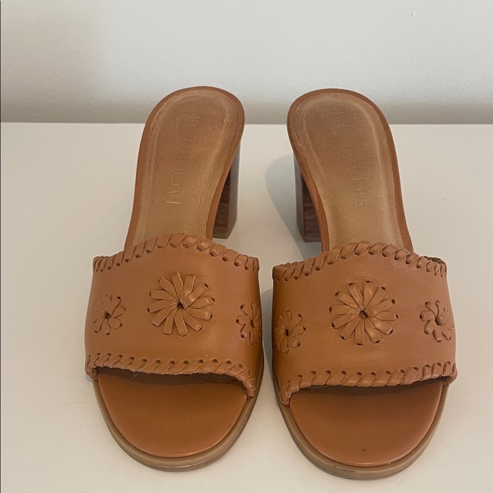 Jack Rogers Women’s Tan Leather Floral Slide Heels size 7.5